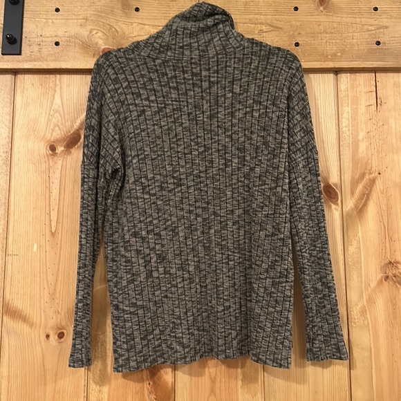 Daytrip ribbed sweater turtleneck - Picture 2 of 6